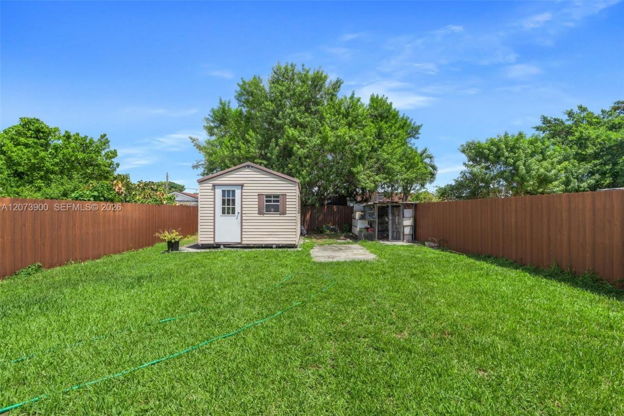 3073 NW 59th St, Miami, FL 33142 Photo