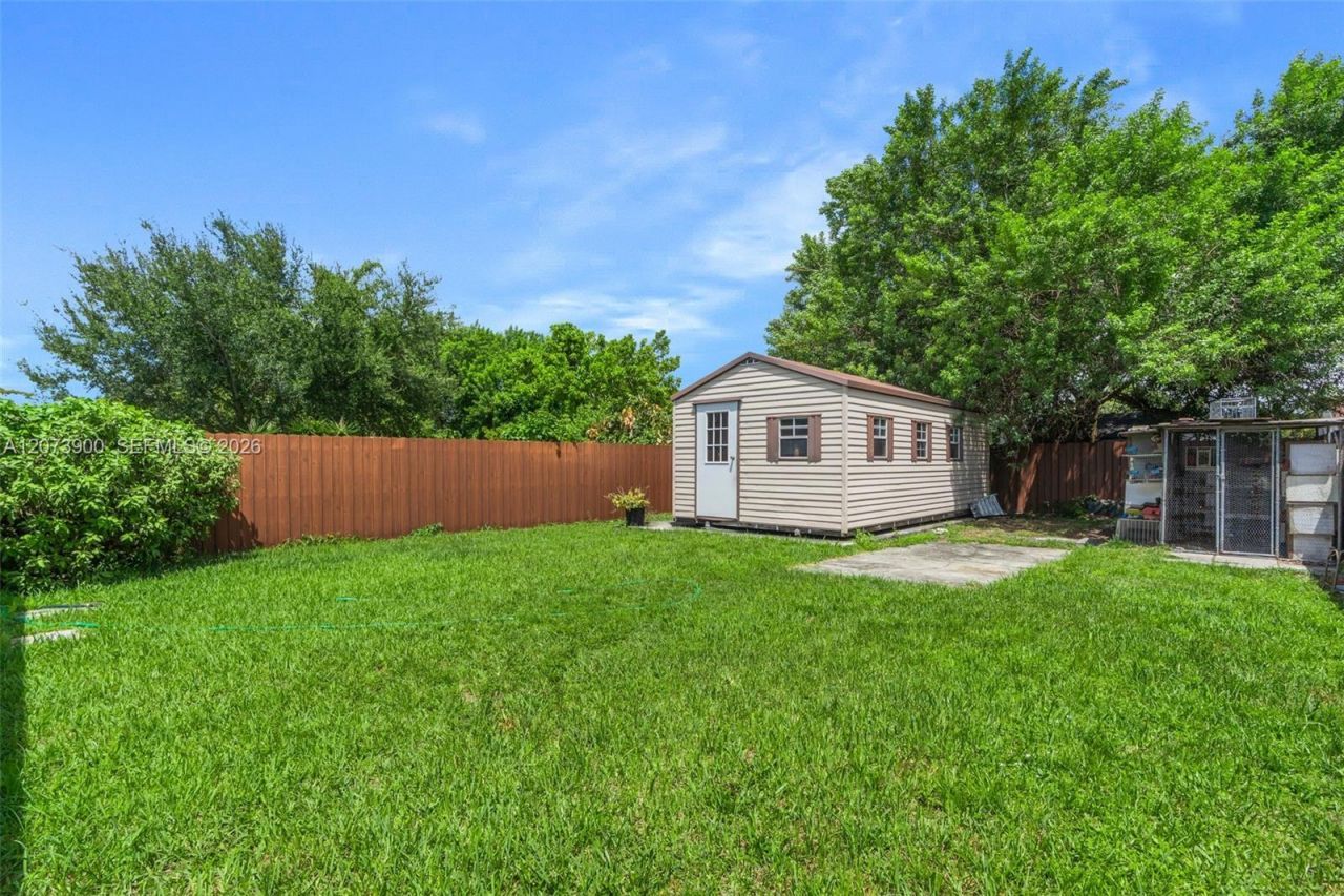 3073 NW 59th St, Miami, FL 33142 Photo