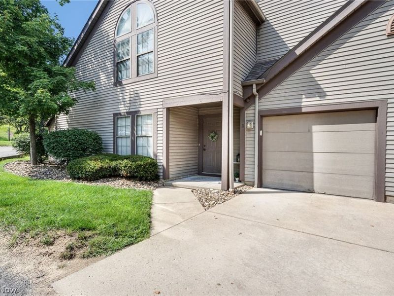 6465 Saint Andrews Drive , Unit 1, Canfield, OH 44406 Photo 2