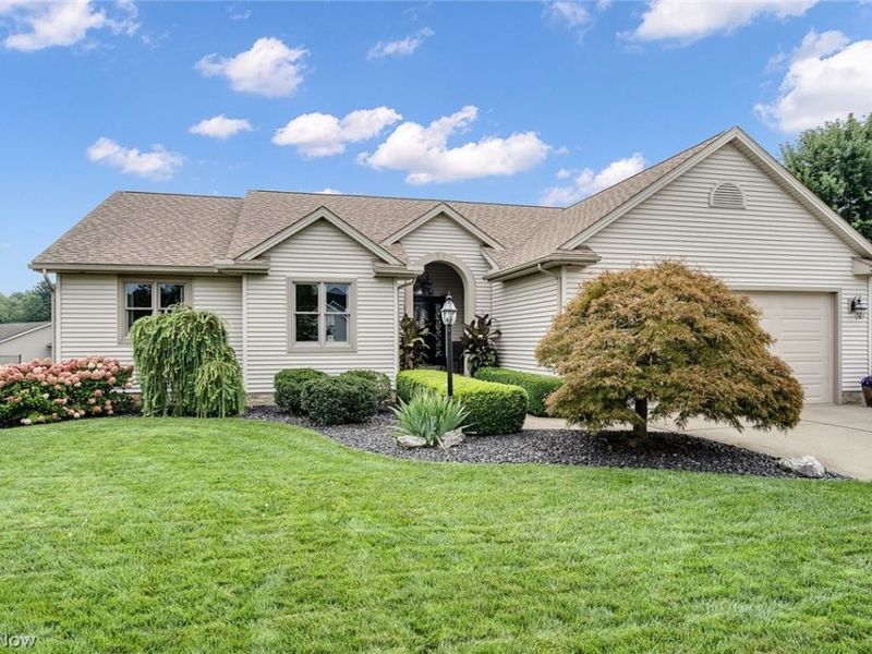 3905 Meander Drive, Mineral Ridge, OH 44440 Photo 2