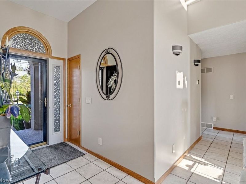 3905 Meander Drive, Mineral Ridge, OH 44440 Photo 8