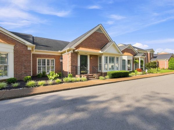 1522 Saint Charles Pl, Murfreesboro, TN 37129