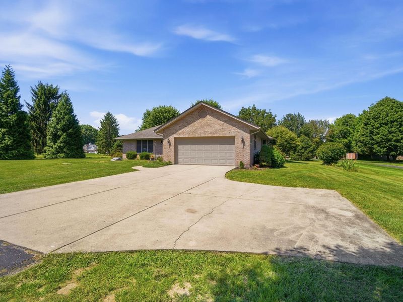 10619 Frederick Pike, Vandalia, OH 45377 Photo 2
