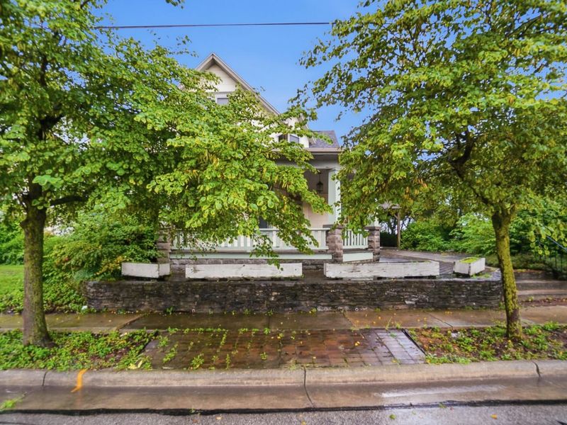 131 S Spruce Street, Saint Marys, OH 45885 Photo 2