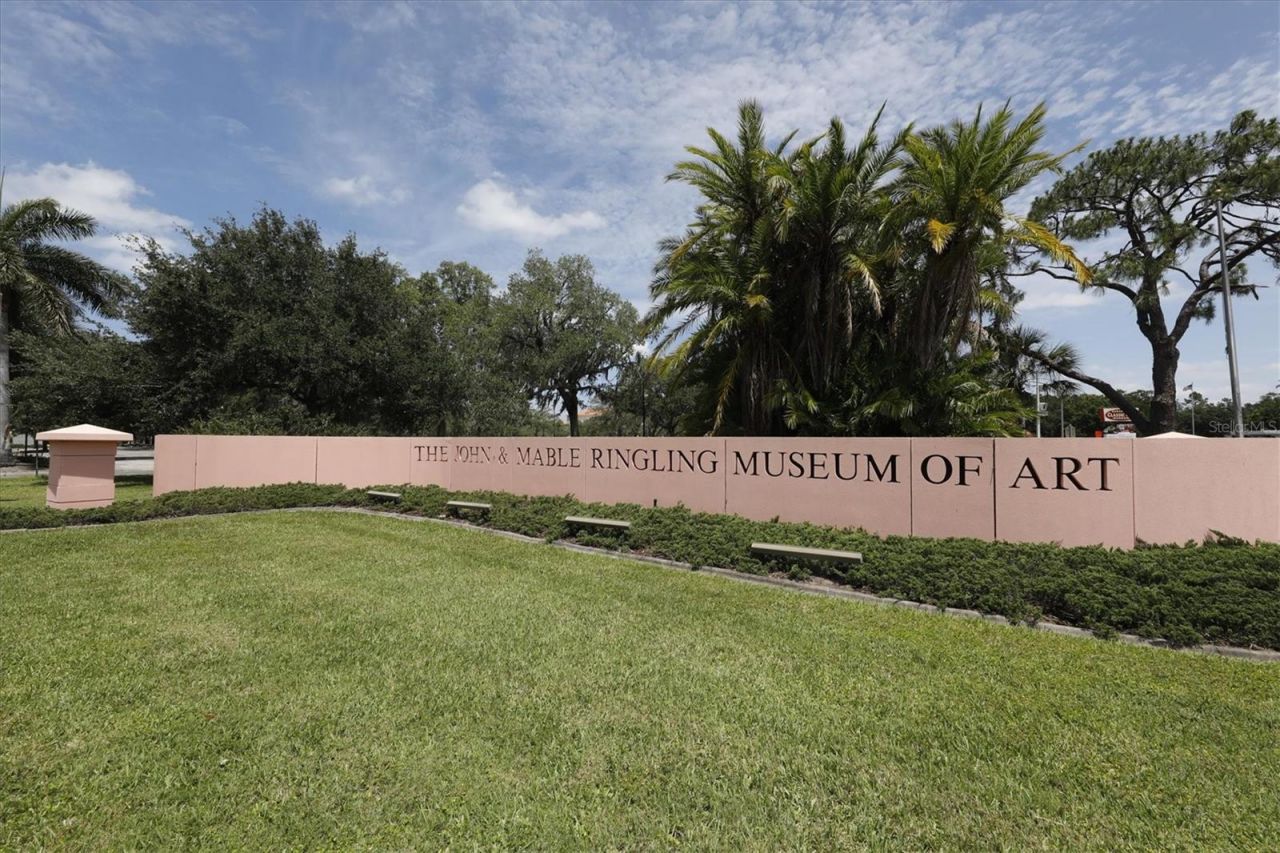 1041 Citrus Avenue, Sarasota, FL 34236 Photo