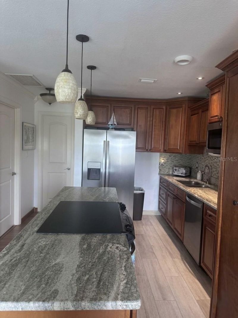 4728 Beach , Unit C, Saint Petersburg, FL 33705 Photo