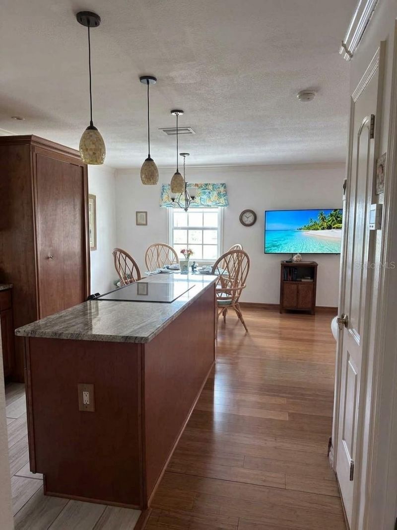 4728 Beach , Unit C, Saint Petersburg, FL 33705 Photo