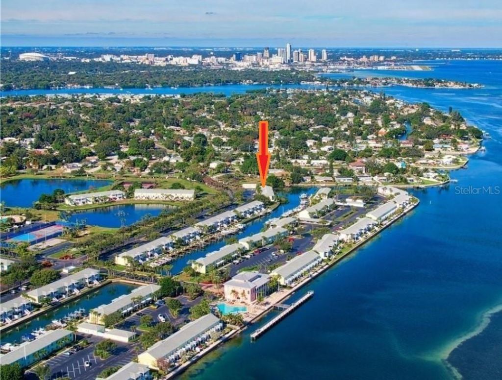 4728 Beach , Unit C, Saint Petersburg, FL 33705 Photo