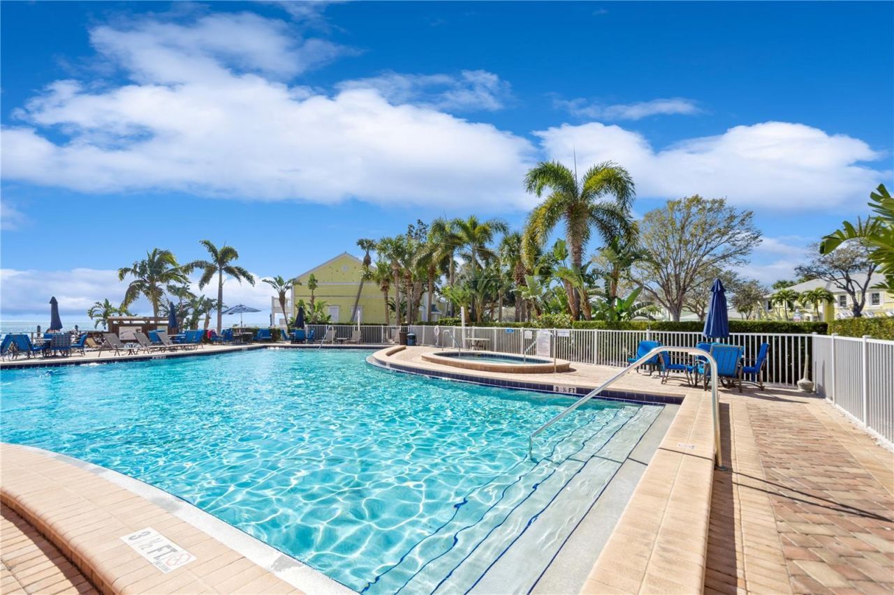 4728 Beach , Unit C, Saint Petersburg, FL 33705 Photo