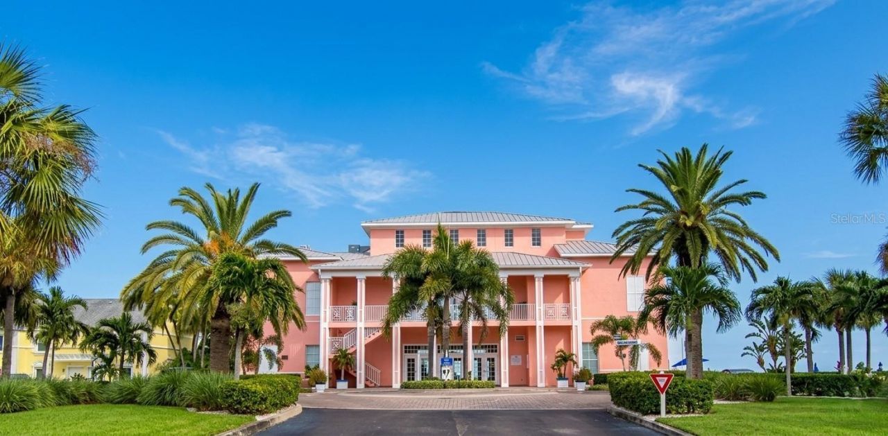 4728 Beach , Unit C, Saint Petersburg, FL 33705 Photo