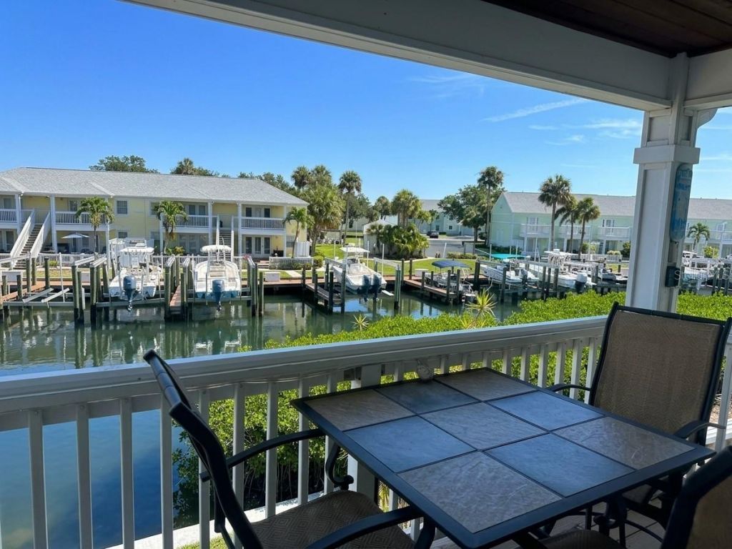 4728 Beach , Unit C, Saint Petersburg, FL 33705 Photo