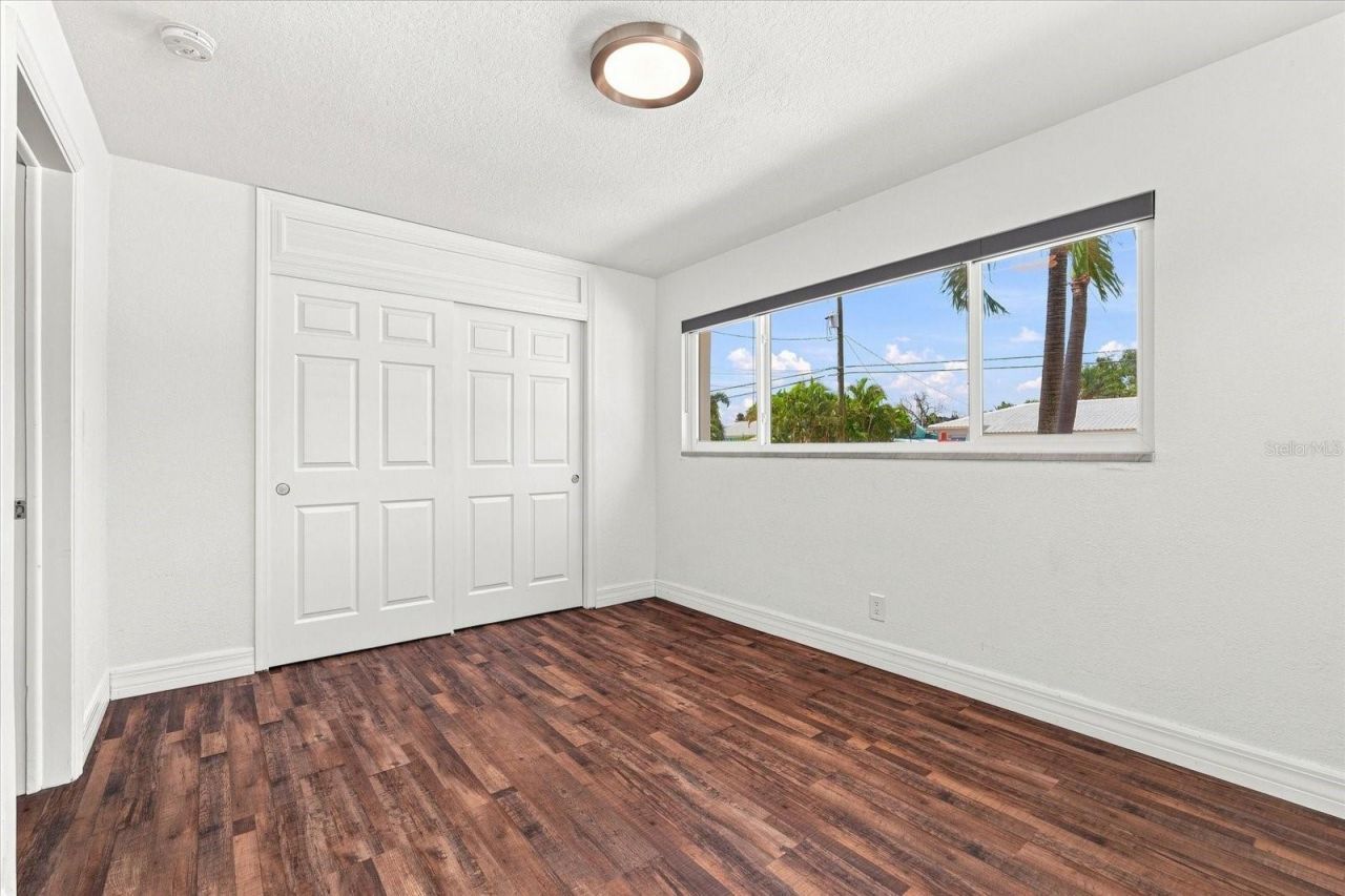 7852 Causeway Boulevard S, Saint Petersburg, FL 33707 Photo