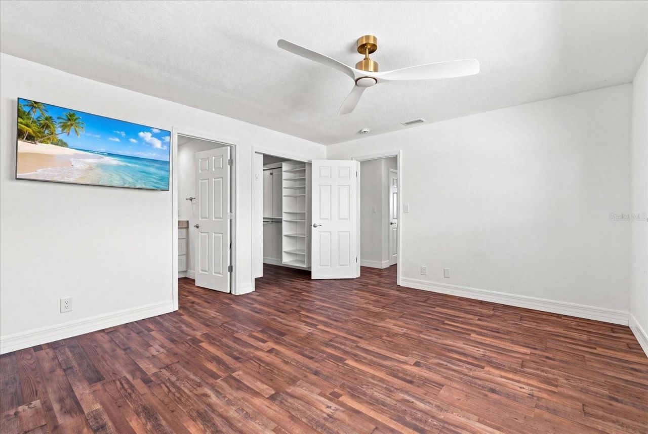 7852 Causeway Boulevard S, Saint Petersburg, FL 33707 Photo
