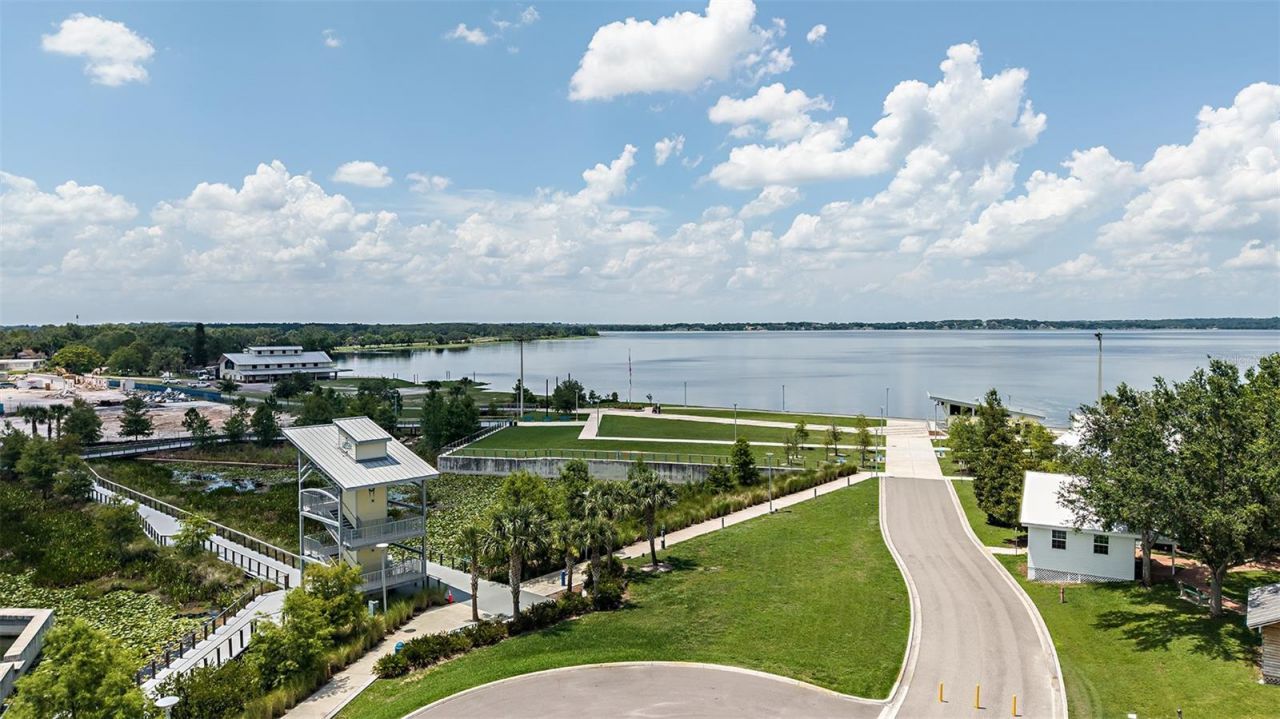 241 Streamwater Way , Groveland, FL 34736 Photo