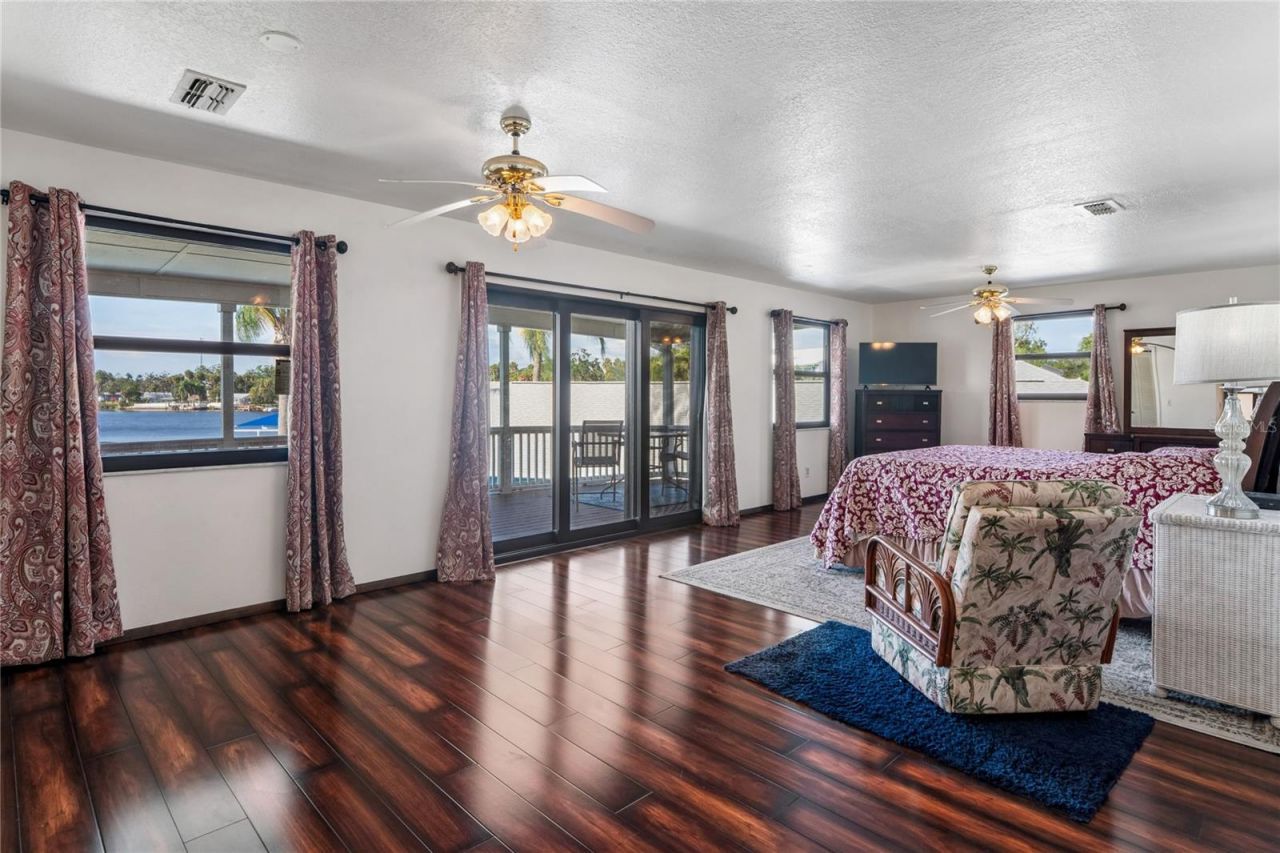 5531 Manatee Point Drive , New Port Richey, FL 34652 Photo