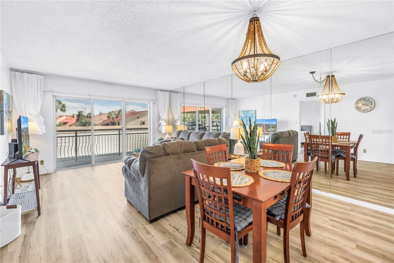 4900 Brittany Drive S, Unit 205, Saint Petersburg, FL 33715 Photo