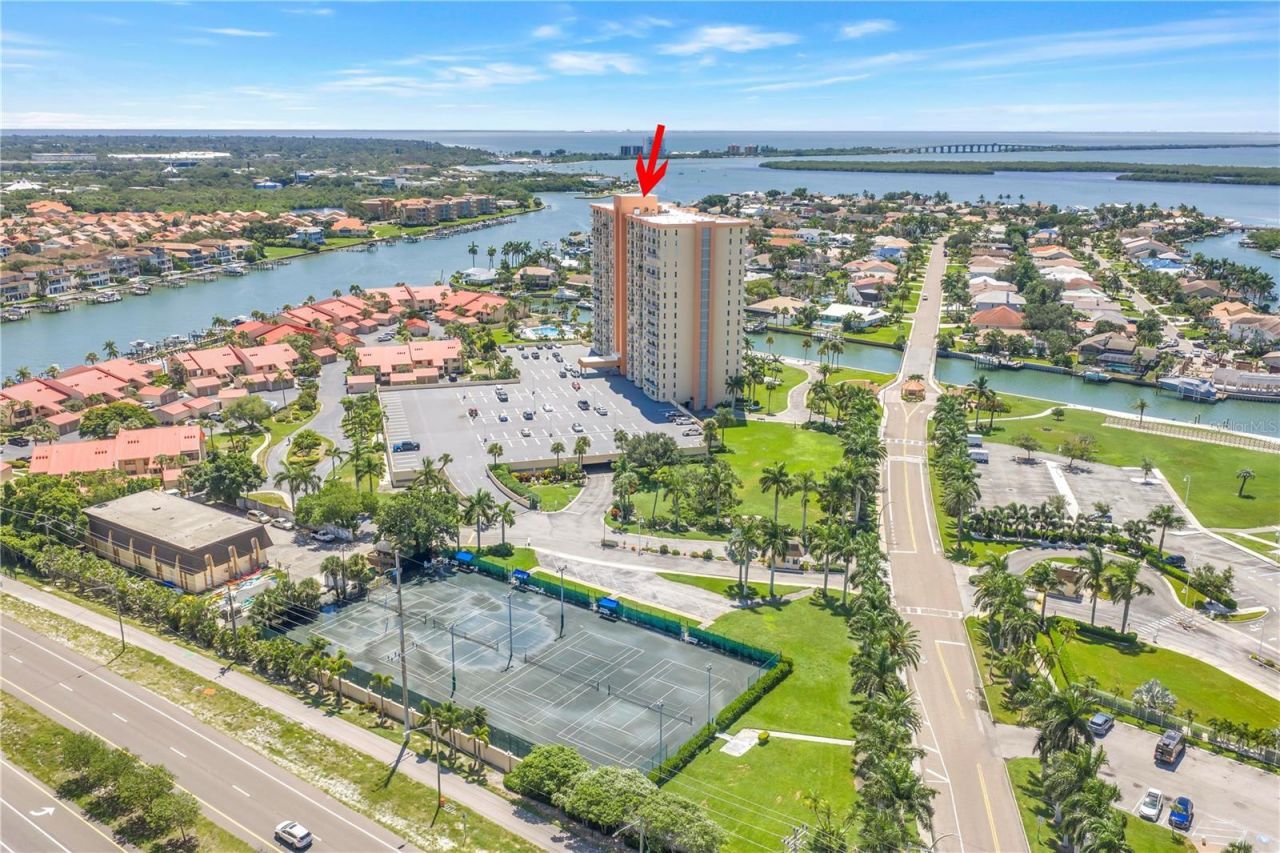 4900 Brittany Drive S, Unit 205, Saint Petersburg, FL 33715 Photo