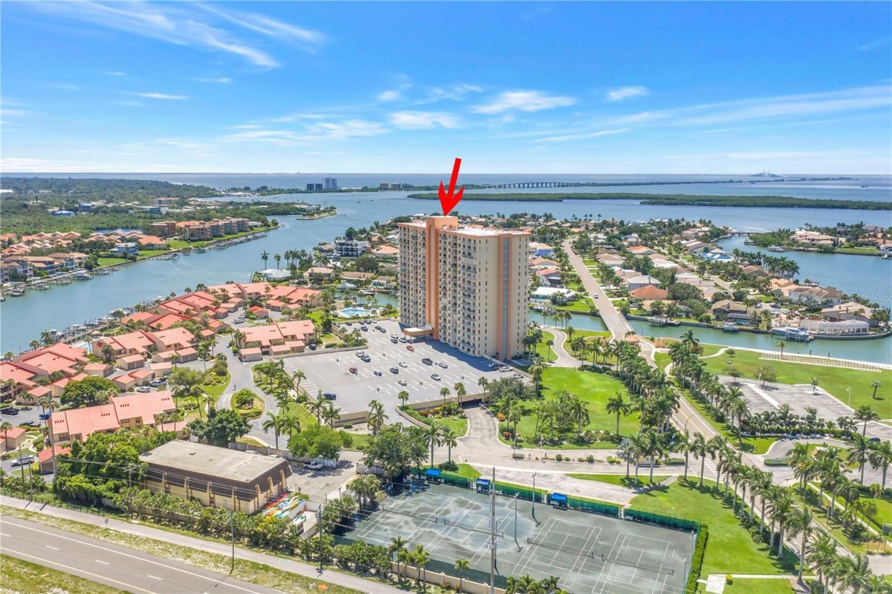4900 Brittany Drive S, Unit 205, Saint Petersburg, FL 33715 Photo
