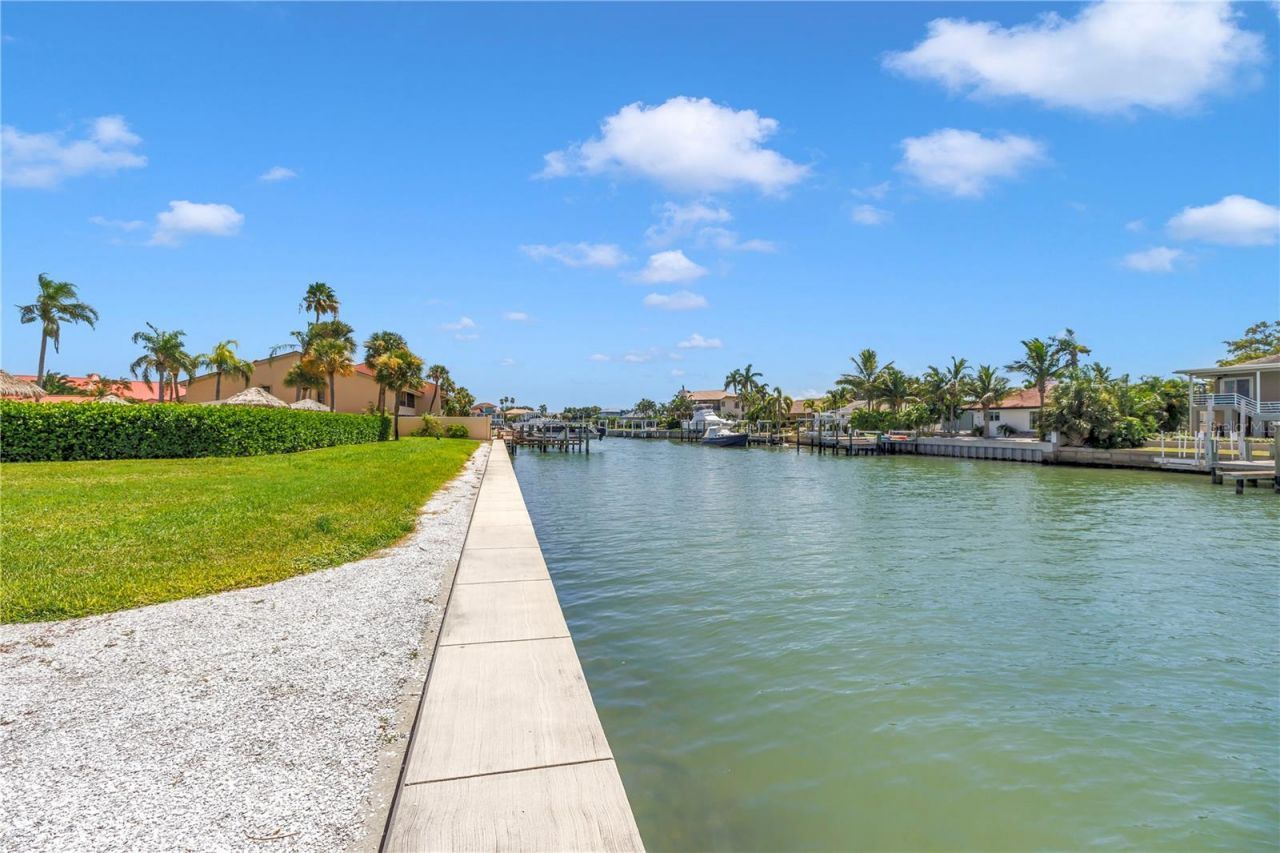 4900 Brittany Drive S, Unit 205, Saint Petersburg, FL 33715 Photo
