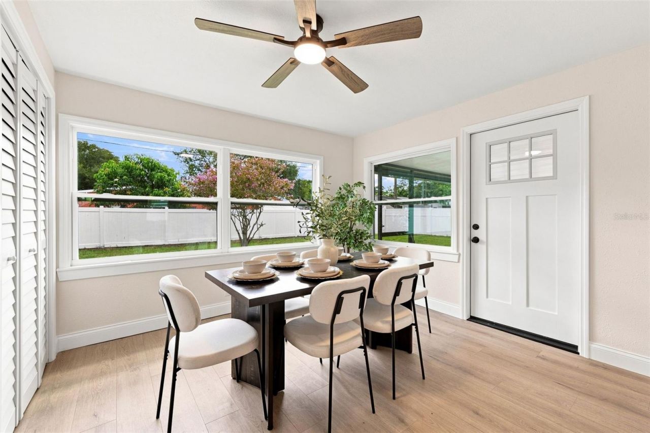 6041 15th Street N, Saint Petersburg, FL 33703 Photo