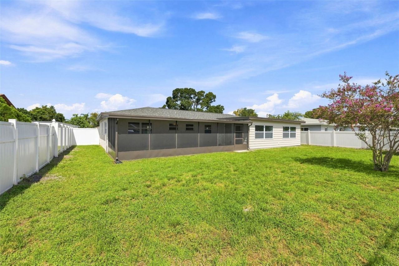 6041 15th Street N, Saint Petersburg, FL 33703 Photo