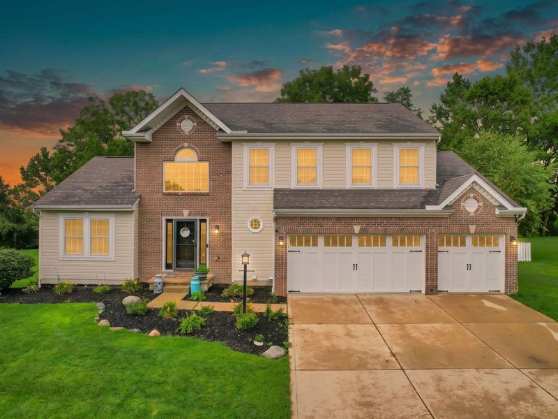 246 Weeping Willow Run Drive , Johnstown, OH 43031 Photo 2