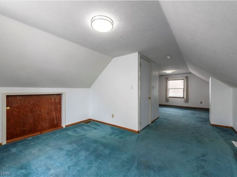 3883 Brookside Boulevard , Cleveland, OH 44111 Photo 28