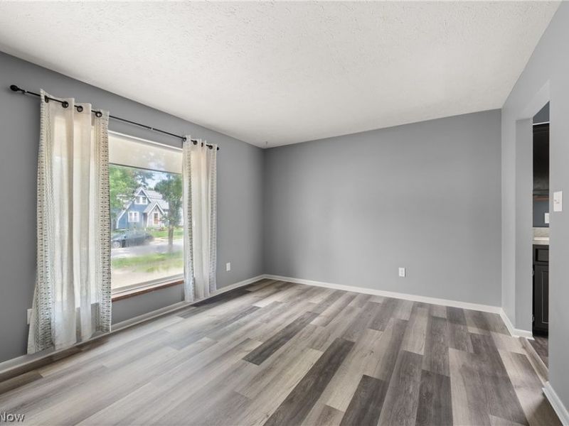 3883 Brookside Boulevard , Cleveland, OH 44111 Photo 3