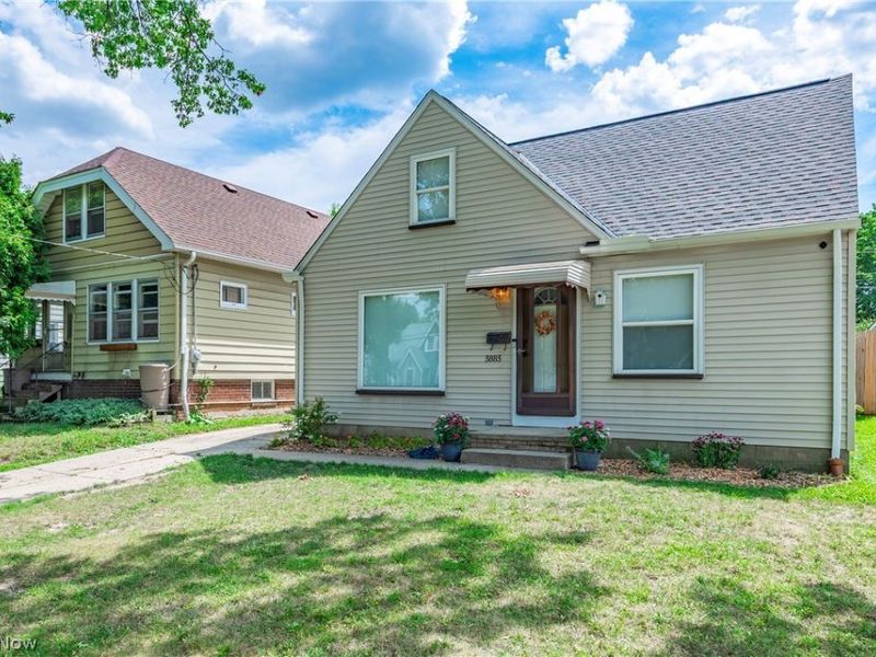 3883 Brookside Boulevard , Cleveland, OH 44111 Photo 38