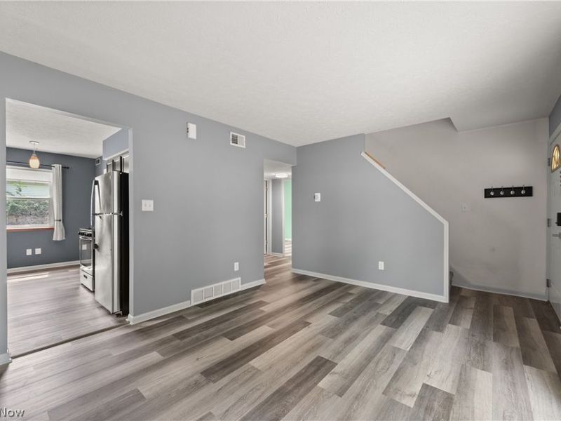 3883 Brookside Boulevard , Cleveland, OH 44111 Photo 5