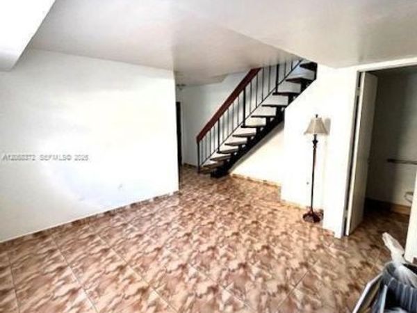 5274 W 25th Ln , Unit 206, Hialeah, FL 33016
