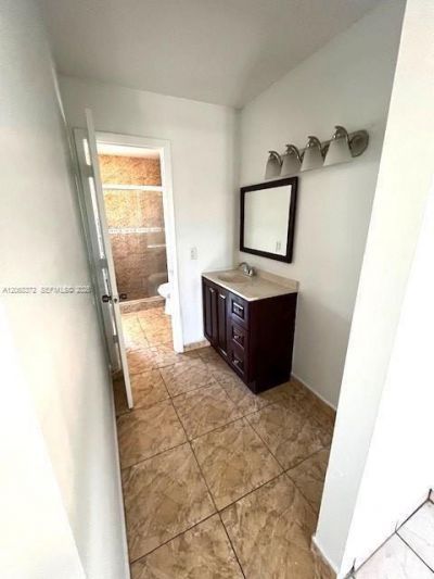 5274 W 25th Ln, Unit 206, Hialeah, FL 33016 Photo