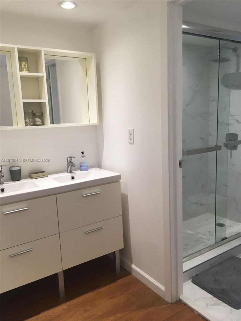 3475 N Country Club Dr , Unit 309, Aventura, FL 33180 Photo