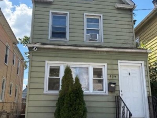 834 Rebecca Pl, Elizabeth, NJ 07201