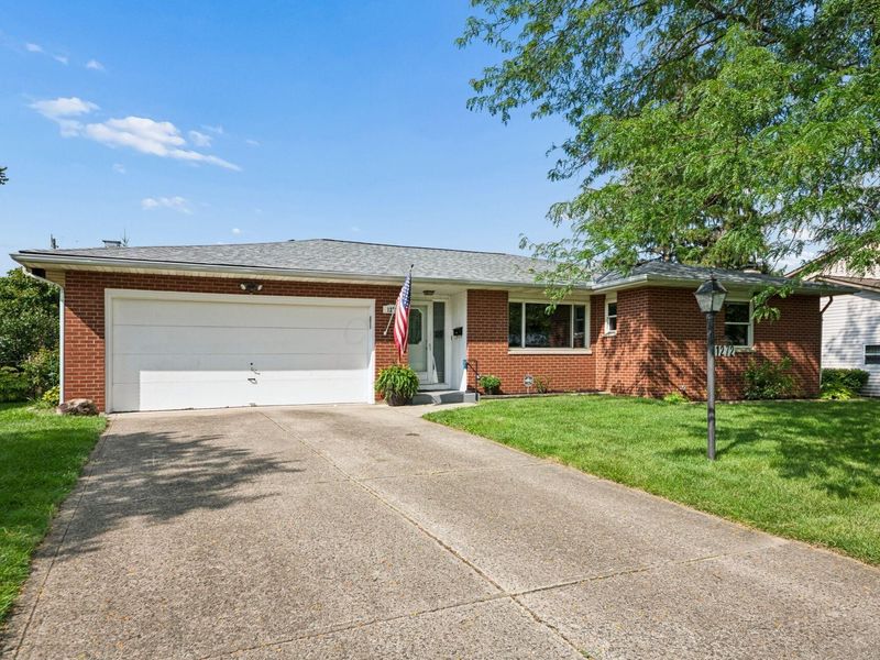 1272 Bradshire Drive, Columbus, OH 43220 Photo 31