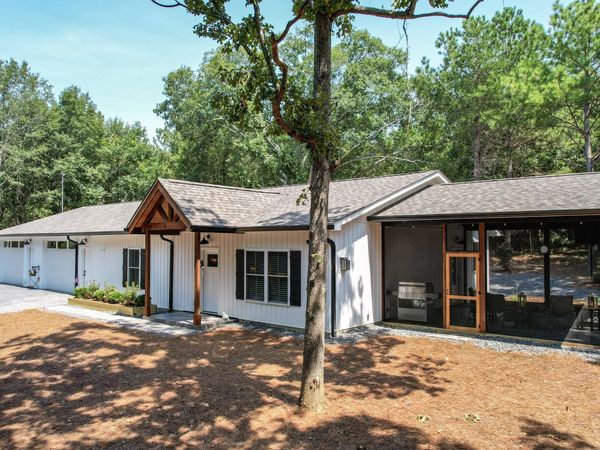 300 McClure Rd, Benton, TN 37307