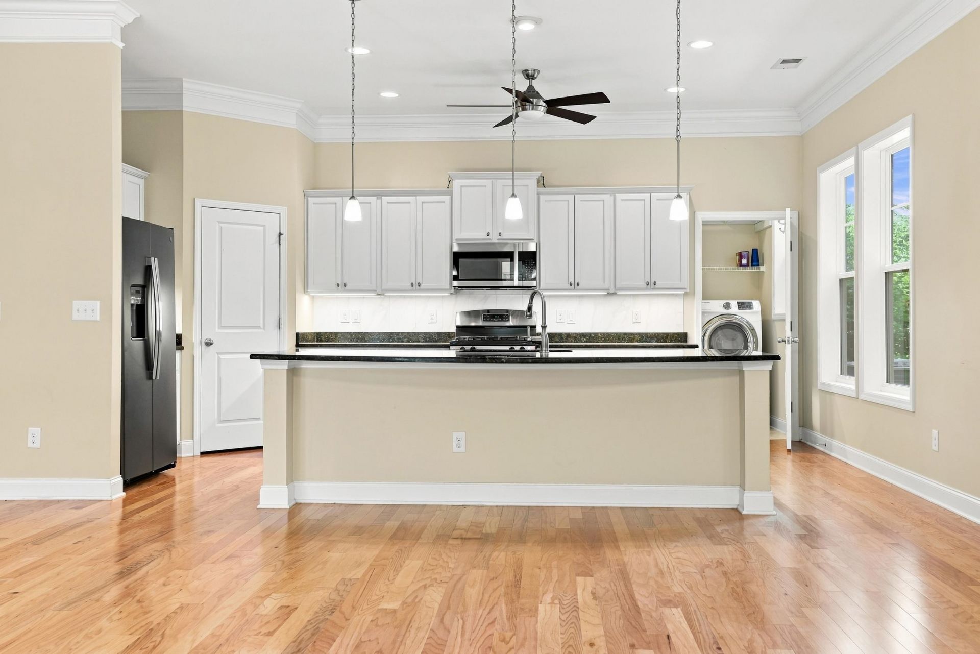 242 Hyacinth Loop  Photo 15