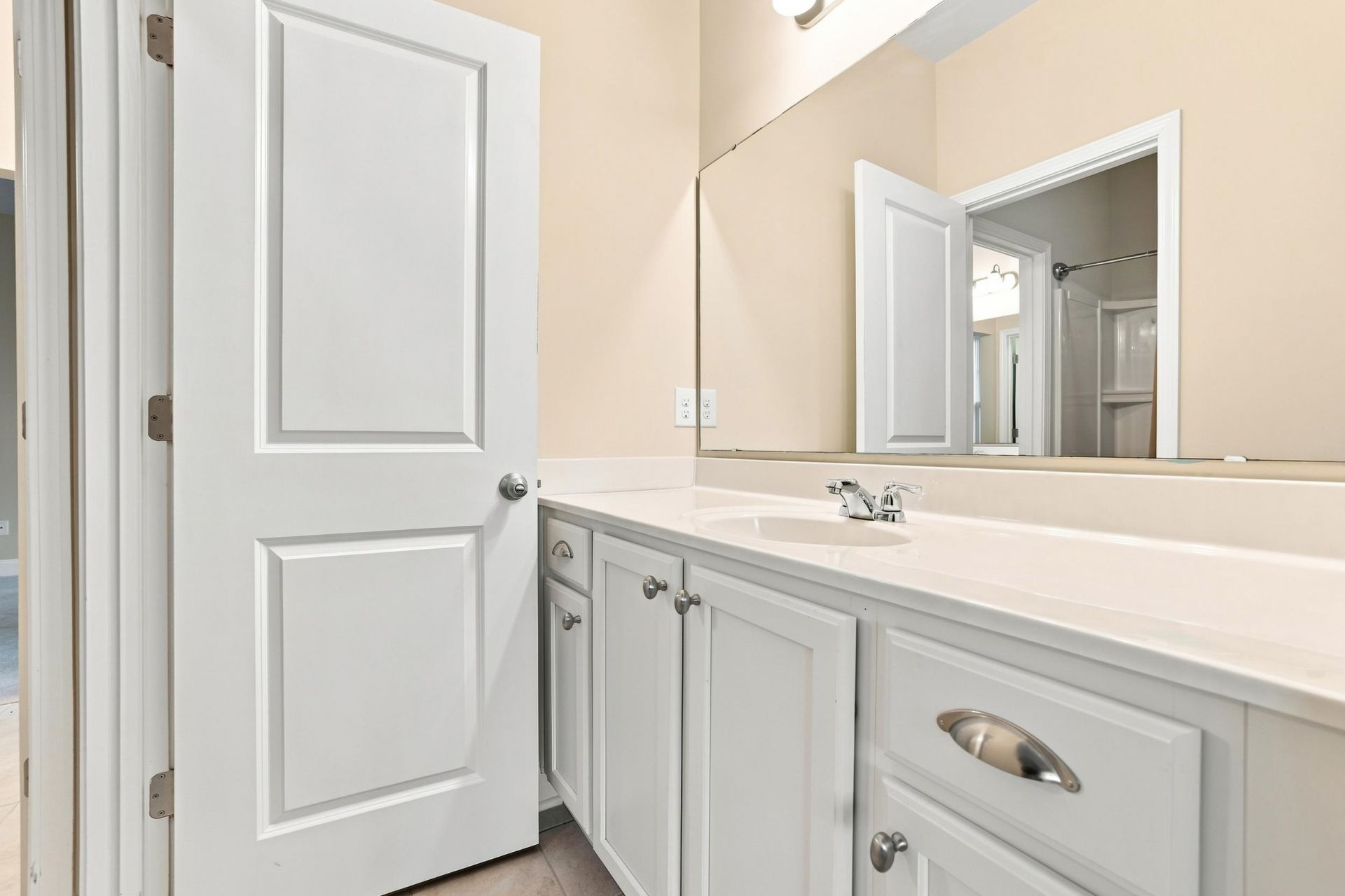 242 Hyacinth Loop  Photo 28