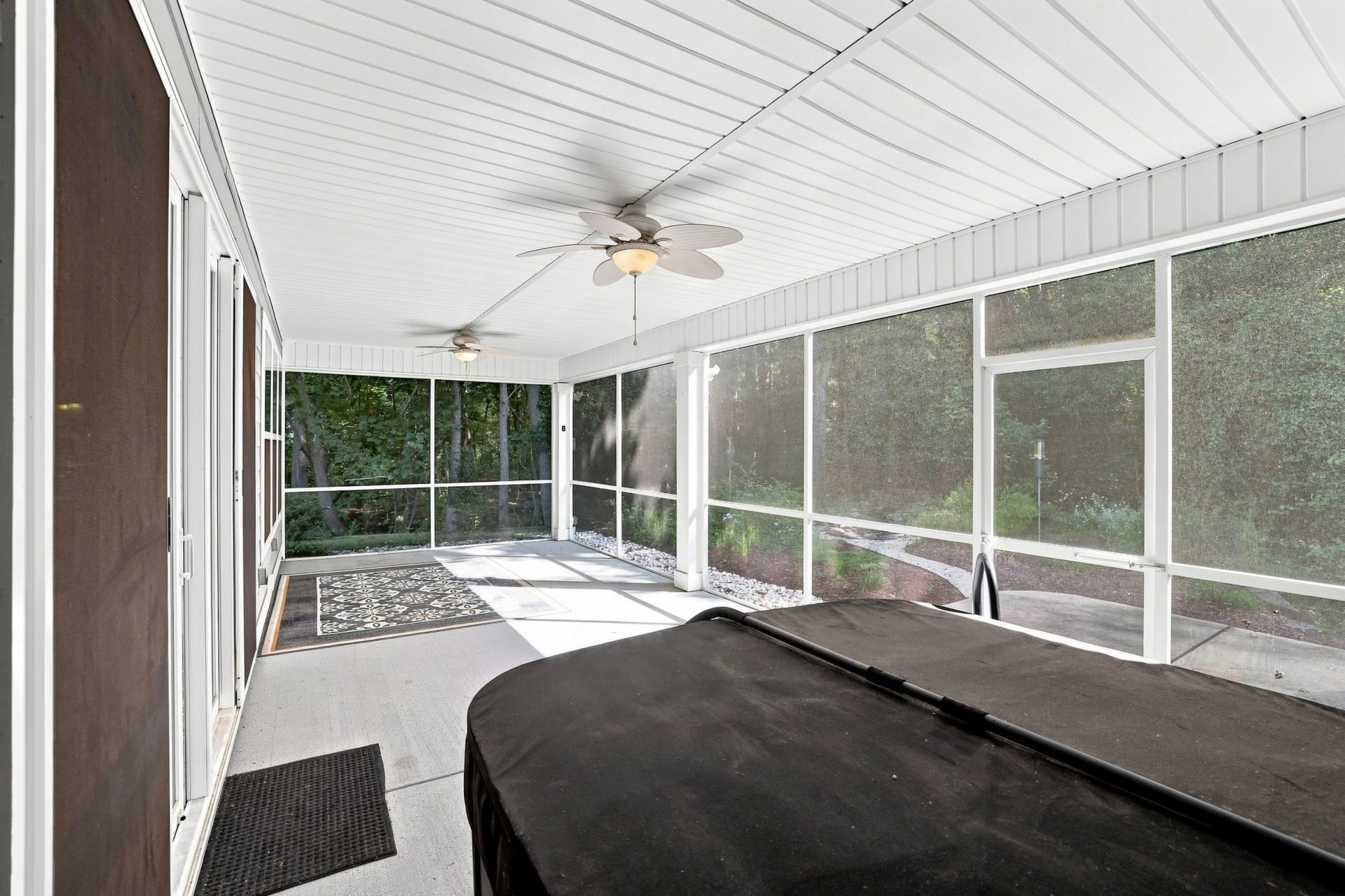 242 Hyacinth Loop  Photo 35