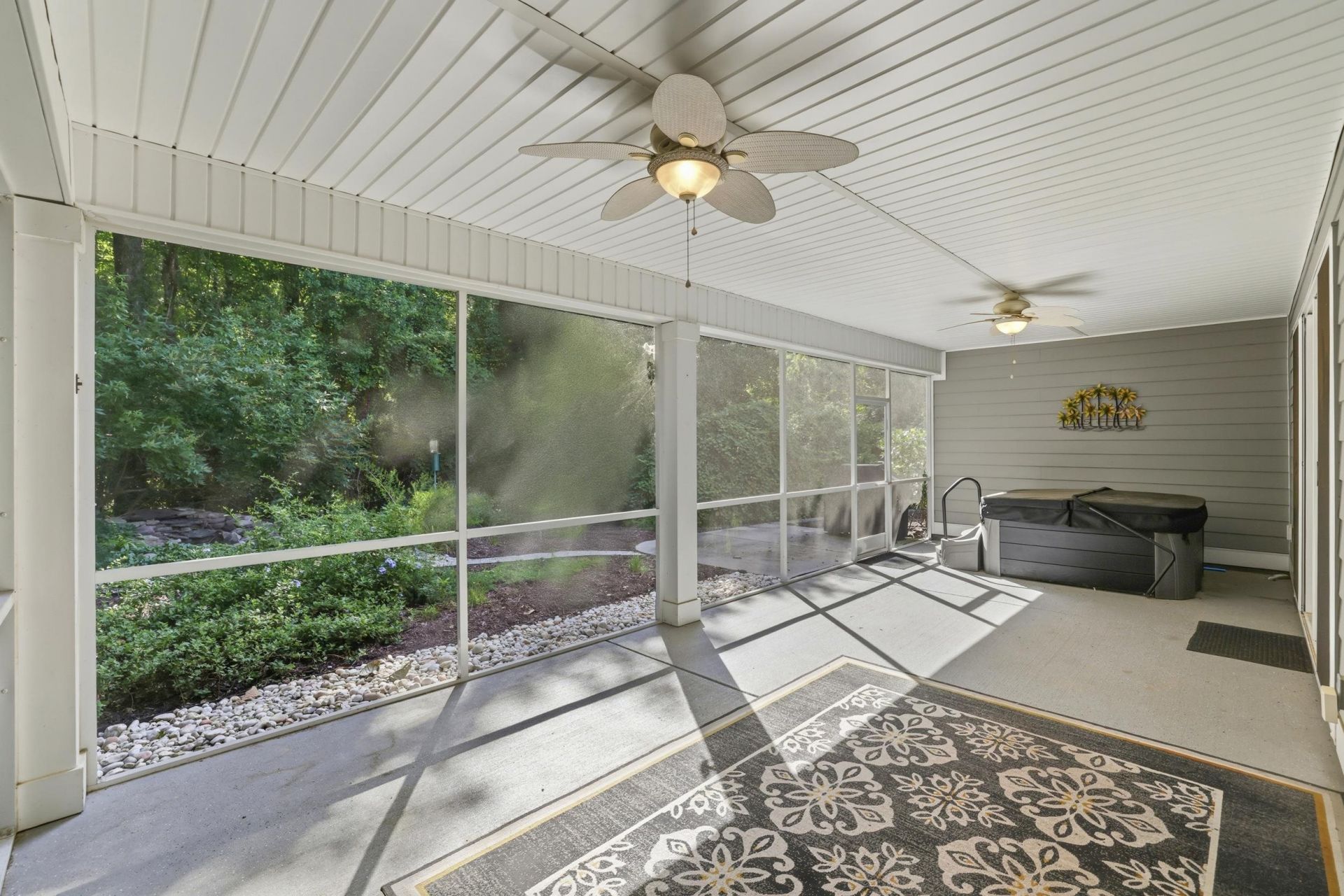242 Hyacinth Loop  Photo 36