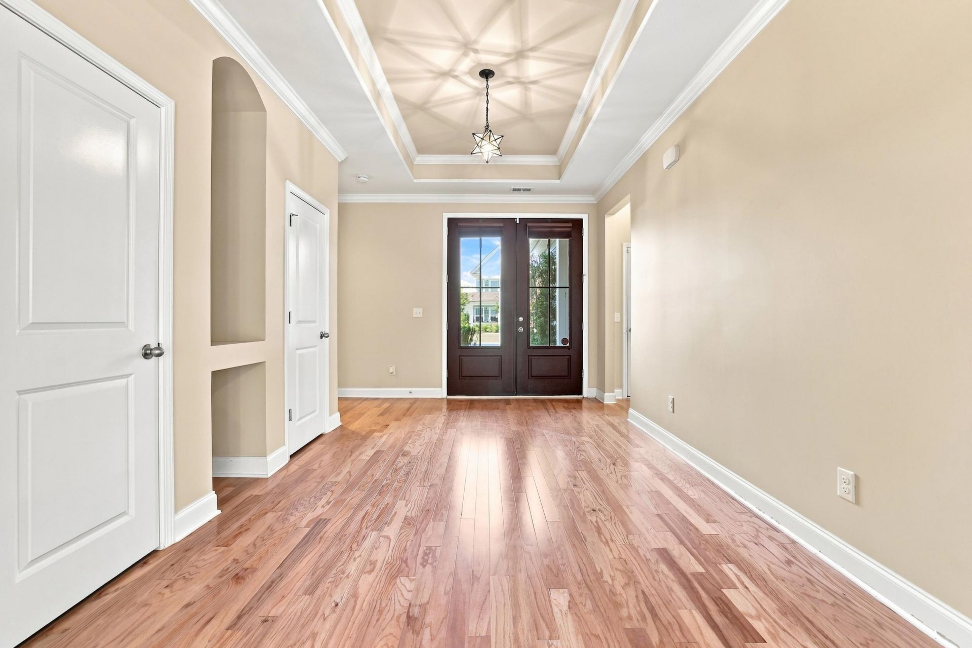 242 Hyacinth Loop  Photo 8