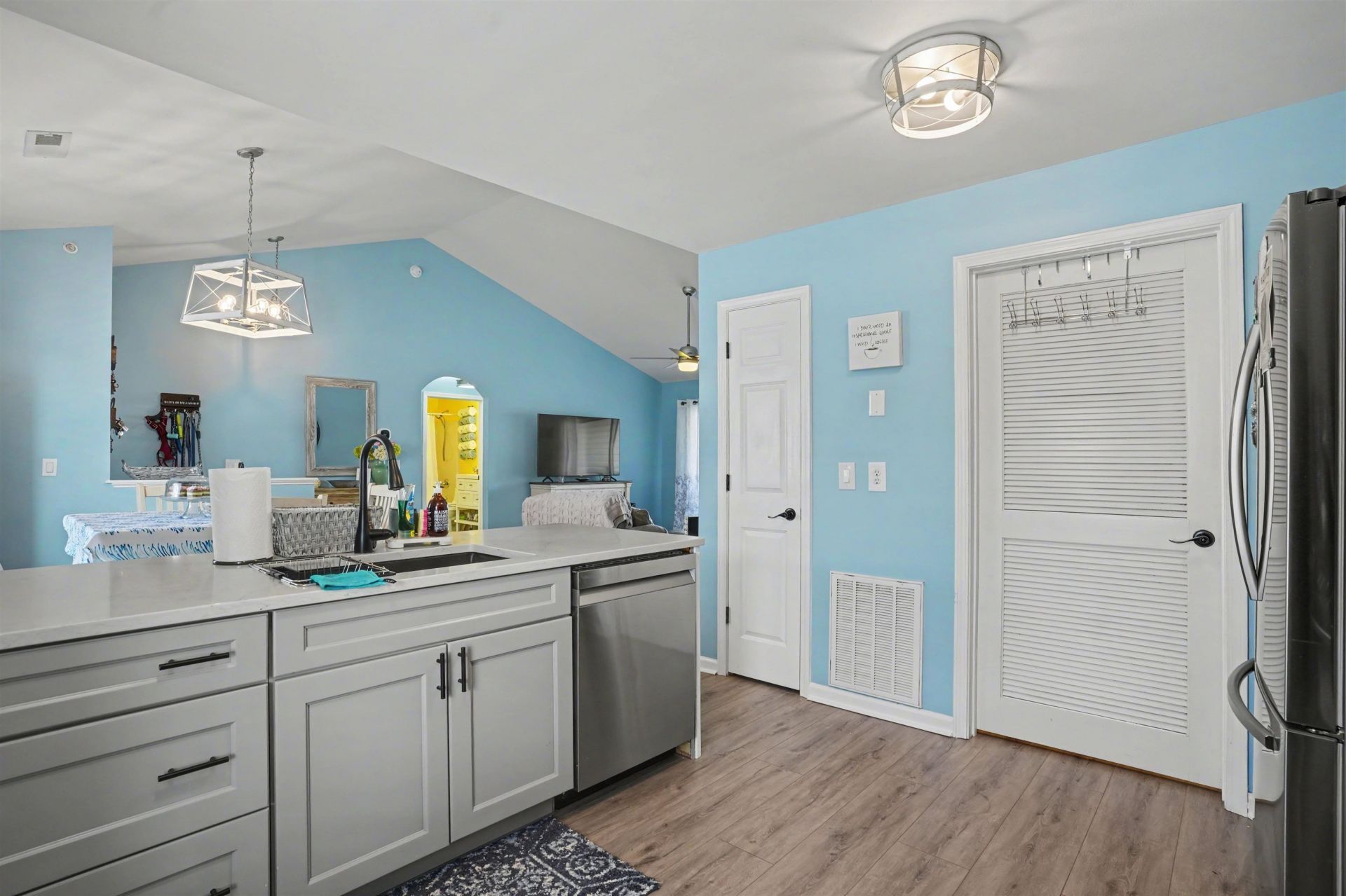 106 Butkus Dr. Photo 12