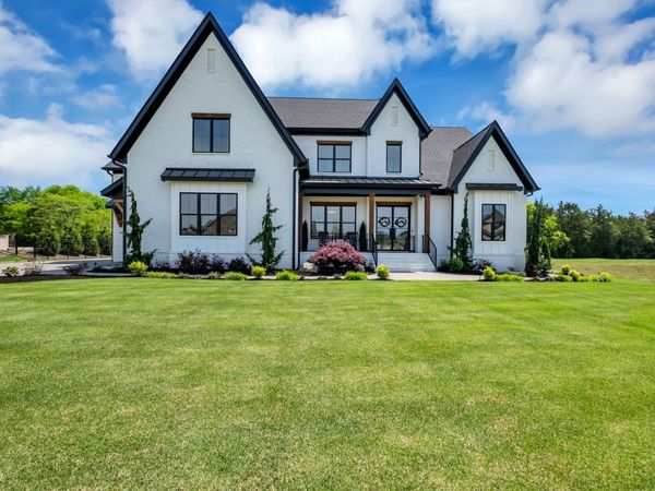 1061 Annecy Pkwy , Nolensville, TN 37135