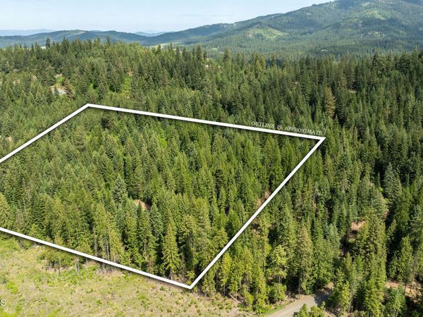 3232 Hells Gulch RD , St. Maries, ID 83861