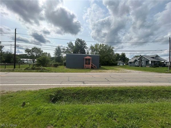 4325 Roseville Road , Zanesville, OH 43701