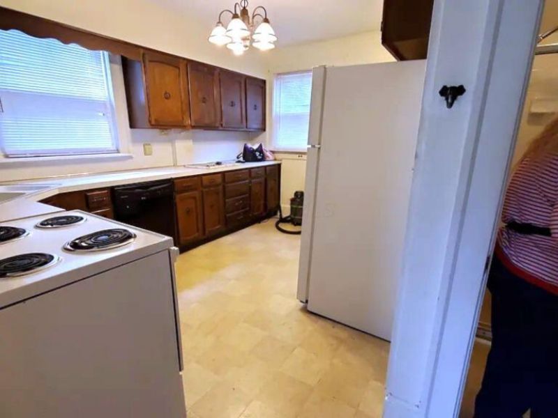 50 W Lincoln Street , Westerville, OH 43081 Photo 8