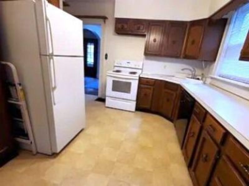50 W Lincoln Street , Westerville, OH 43081 Photo 9