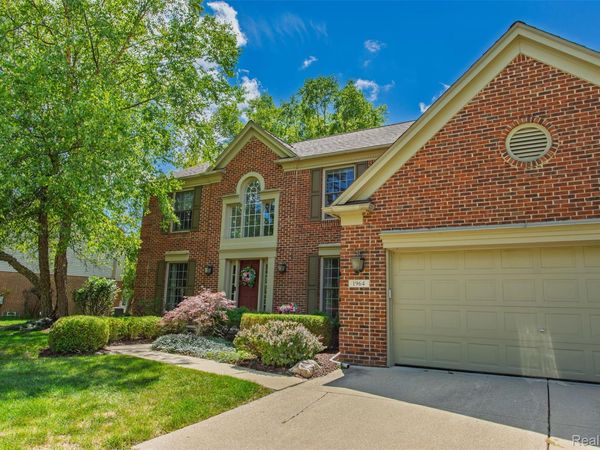 1964 Bloomfield Oaks Drive, West Bloomfield Township, Mi 48324