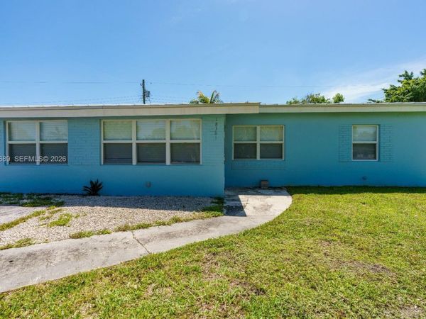 18381 NE 21st Pl , North Miami Beach, FL 33179