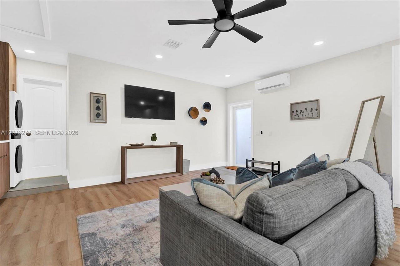 10430 Sunset Strip, Unit S, Sunrise, FL 33322 Photo